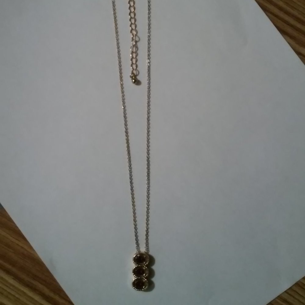 Necklace and Pierced Earring Set Gold With Red Stones Looks New